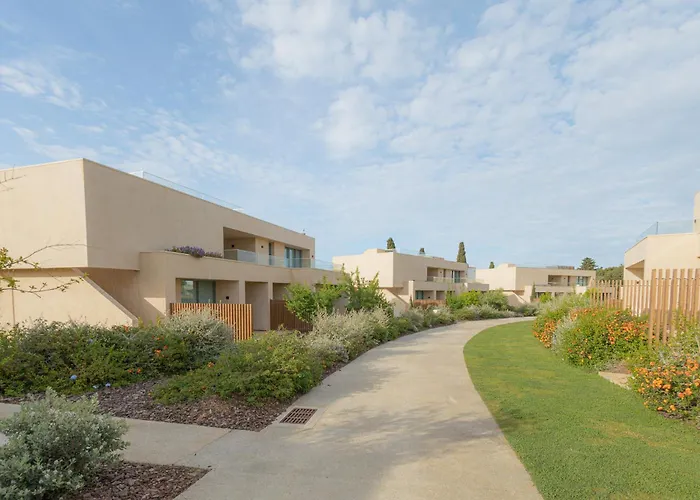 White Shell Beach Villas